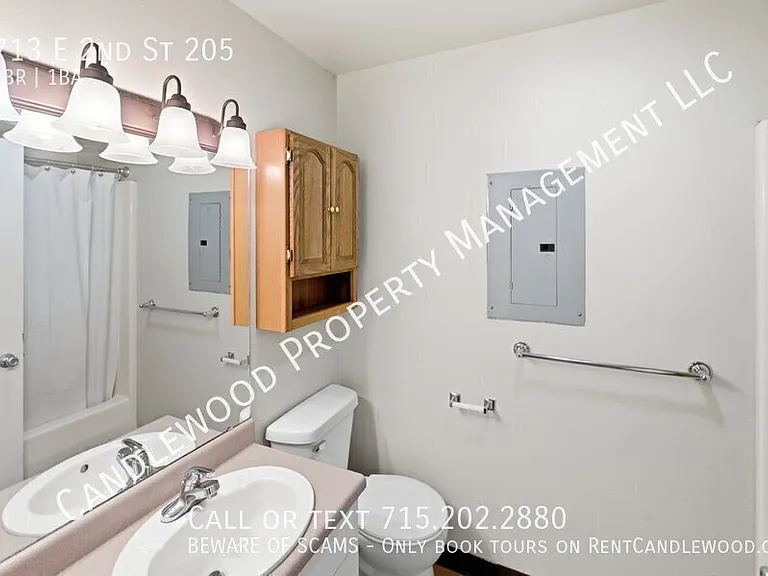 713 E 2nd St #205 — Photo 12