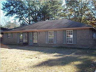 1st image of 1421 Glouchester Dr