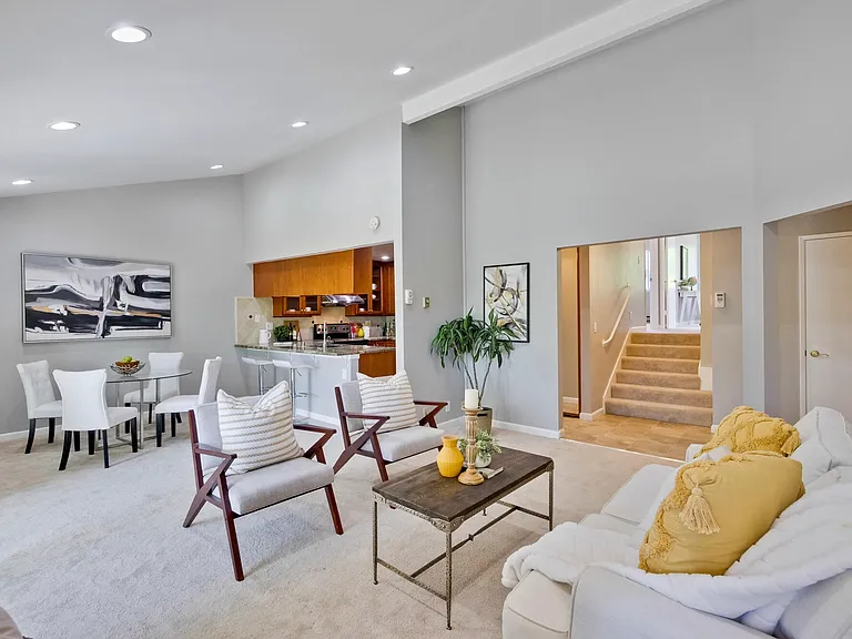 2258 Almaden Rd #B — Photo 4
