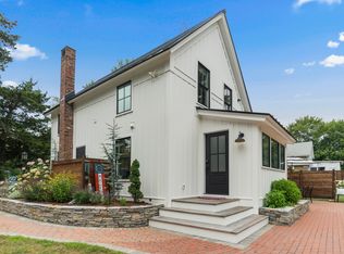 176 Great Neck Rd, Waterford, CT 06385