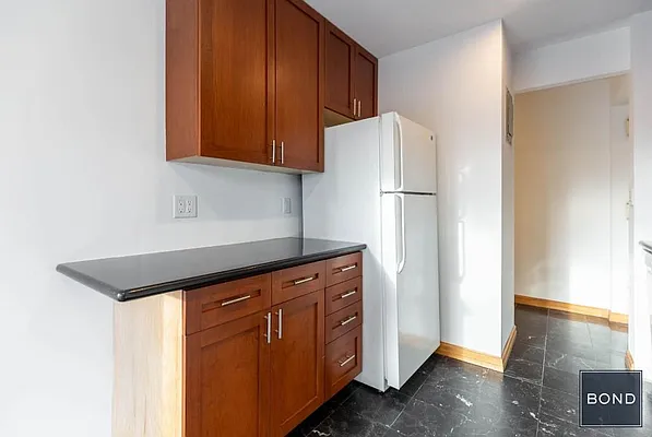 Rented by Bond New York | media 43