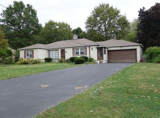12663 Harold Dr, Chesterland, OH 44026