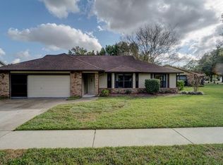 6614 Foxmoor Dr, Zephyrhills, FL 33542