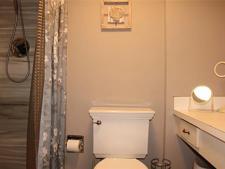 4460 Ironwood Cir #501A — Photo 24