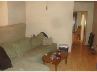 523 4th St, Troy, NY 12180