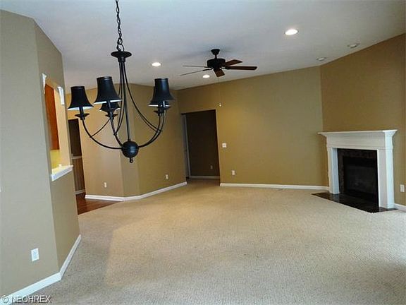 4th image of 10905 Crossings Dr