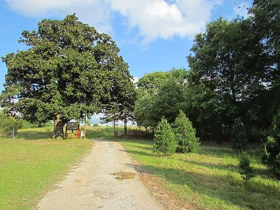 3rd image of 18127 County Road 4108