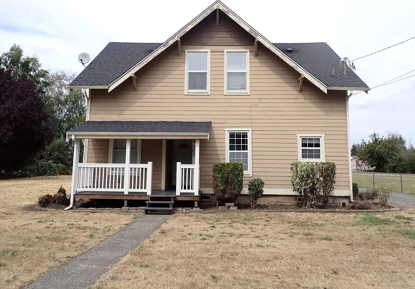 WSF 307 10th - Duplex — Photo 1