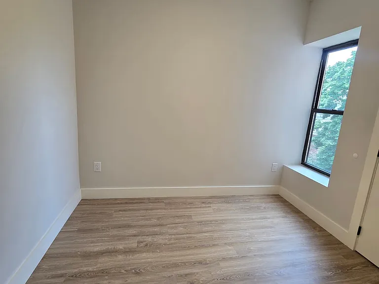 269 Martin Luther King Dr #4BA — Photo 5