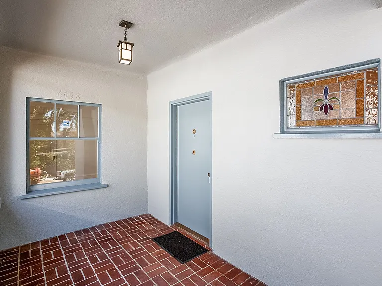 6458 Colby St — Photo 31