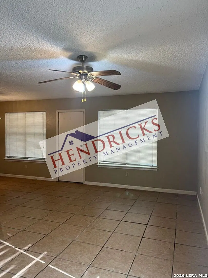 14406 Woods Hole, San Antonio, TX 78233 | Duplex for Rent — Photo 4