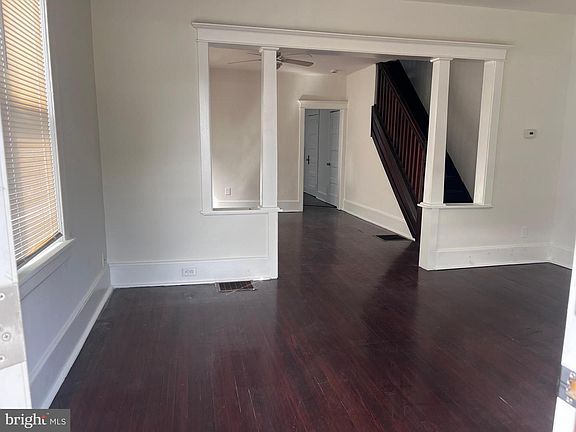 2nd image of 529 Bridgeboro St