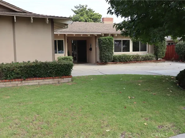 1594 Ponderosa St, Costa Mesa, CA 92626