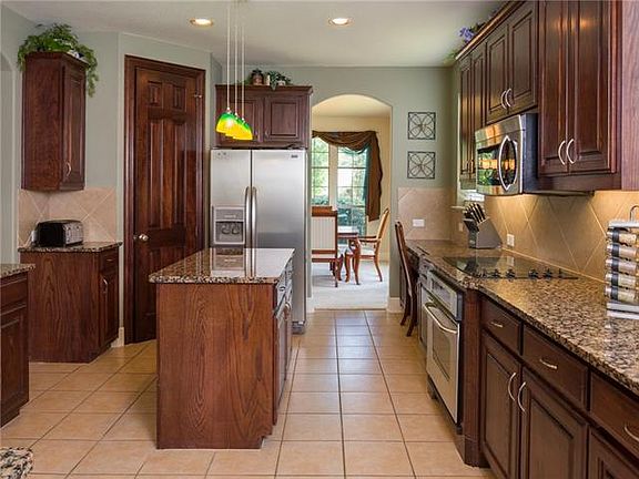 3rd image of 3917 Fens Dr