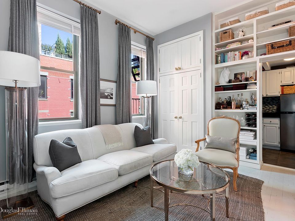 1st image of 15 Waverly Pl #5A
