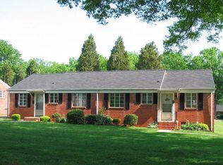 424 Elmhurst Rd, Charlotte, NC 28209