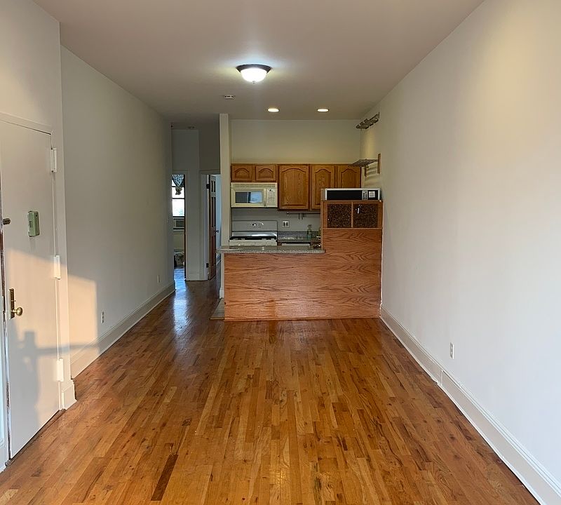 1st image of 651 Vanderbilt Ave #3