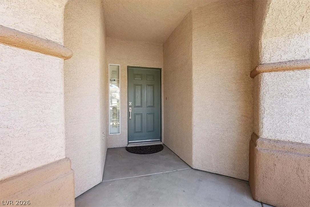 3 bed, 2.0 bath, 1508 sqft, $2,495 — Photo 3
