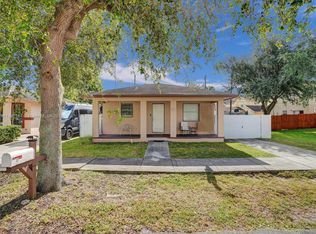 4294 SW 56th Ave, Davie, FL 33314