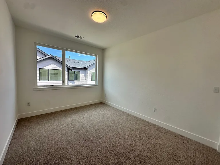 150 Rothrock Pl — Photo 28