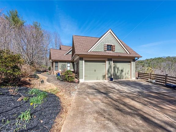 3rd image of 250 Oak Morris Ridge Rd