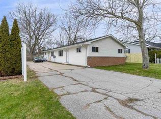 422 S River Rd, Saginaw, MI 48609