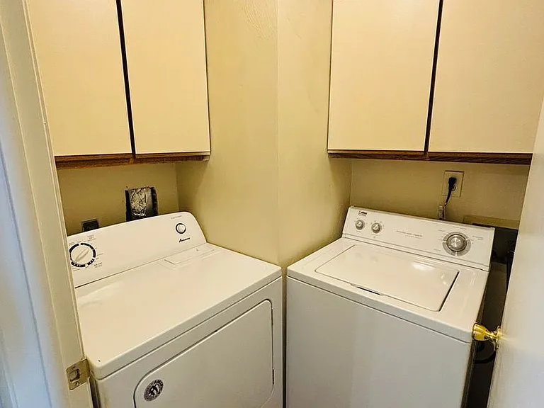 824 Cascade Ct — Photo 8