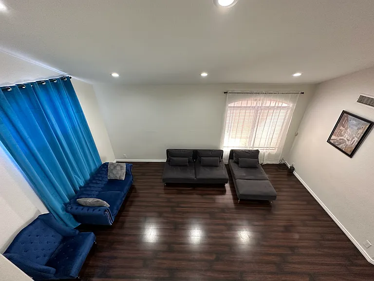 1337 E Charleston Ave — Photo 15