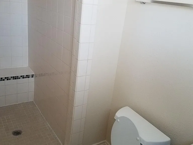 387 Covina Ave — Photo 10