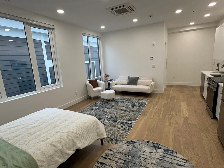 36-38 Hichborn St #503 — Photo 3