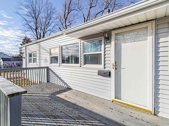3rd image of 2915 N Golf Dr