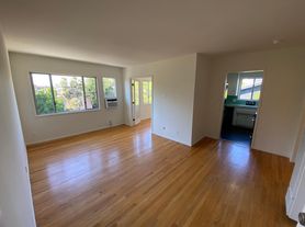 900 N El Centro Ave, Los Angeles, CA