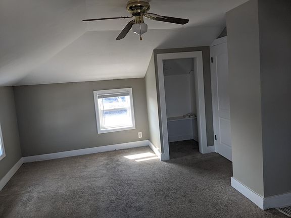 4th image of 6014 W Lincoln Ave #A