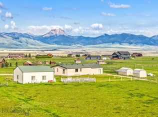 16 Hayfield Loop Trl, Ennis, MT 59729