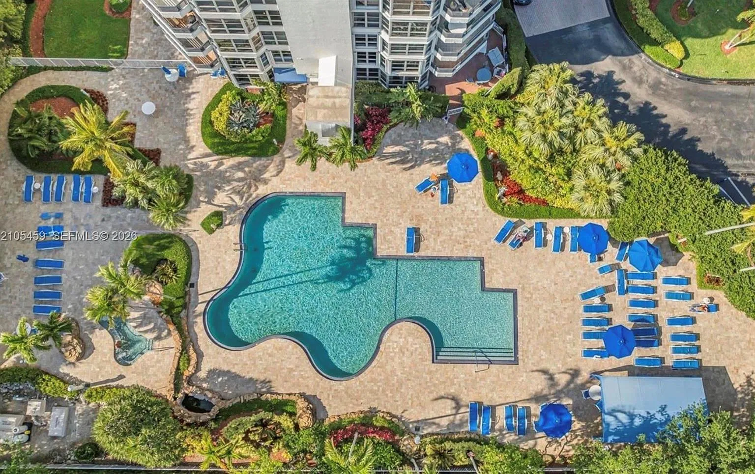 Mystic Pointe Tower 400 C — Photo 2