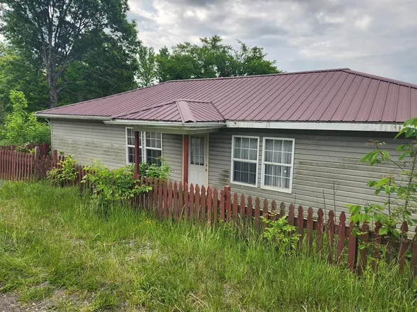 2035 Waynesburg Pike, Moundsville, WV 26041