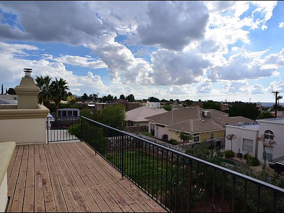 2nd image of 913 Tecate Pl