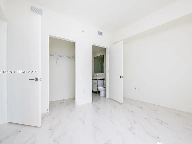 2000 S Metropica Way #2007 — Photo 27