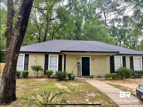 1782 Woolrich Dr W, Mobile, AL 36618