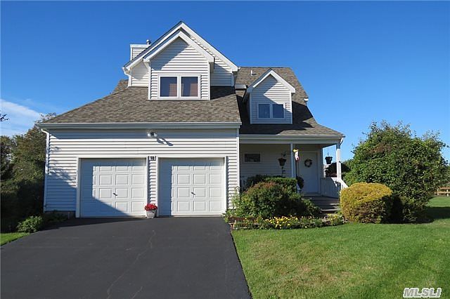 1st image of 18 Spinnaker Ct