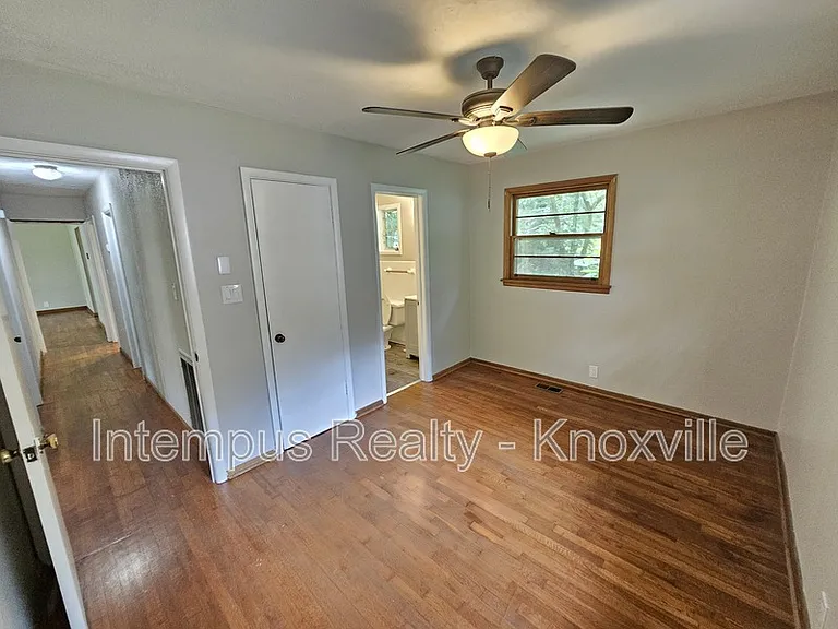 2000 Nandina Dr — Photo 15