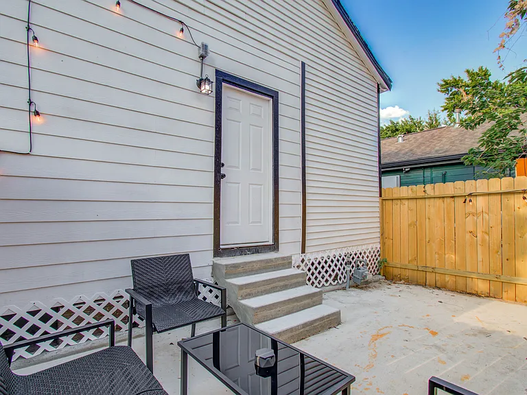 1811 Washington Ave #B — Photo 17