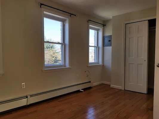 Rented by East Hudson Realty | media 2