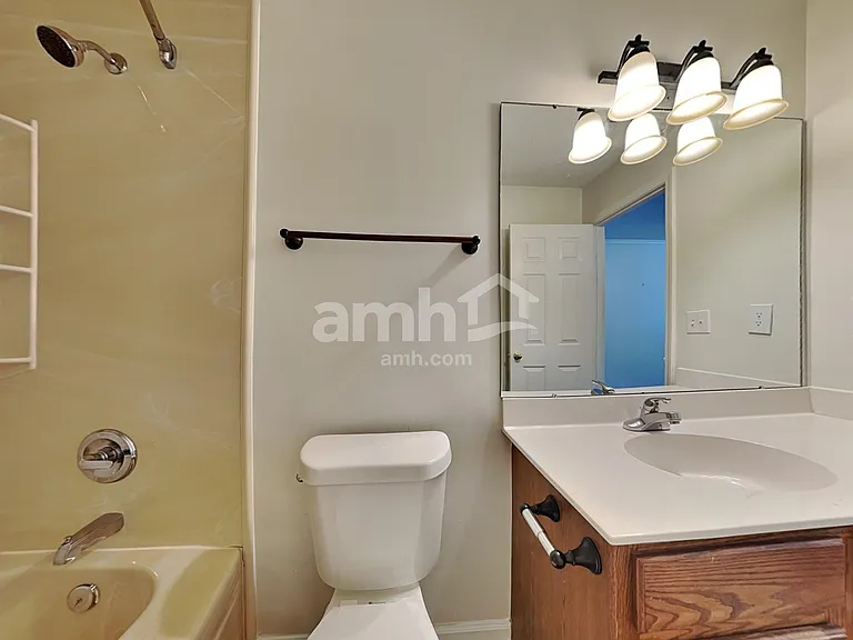 3226 Silver Spur Ct — Photo 9