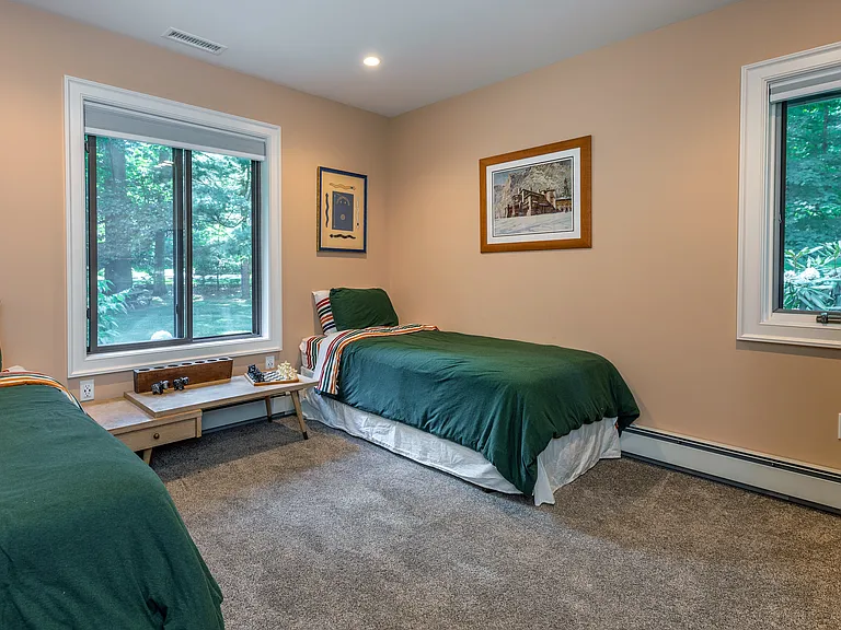 8 Cedar Point Dr — Photo 24