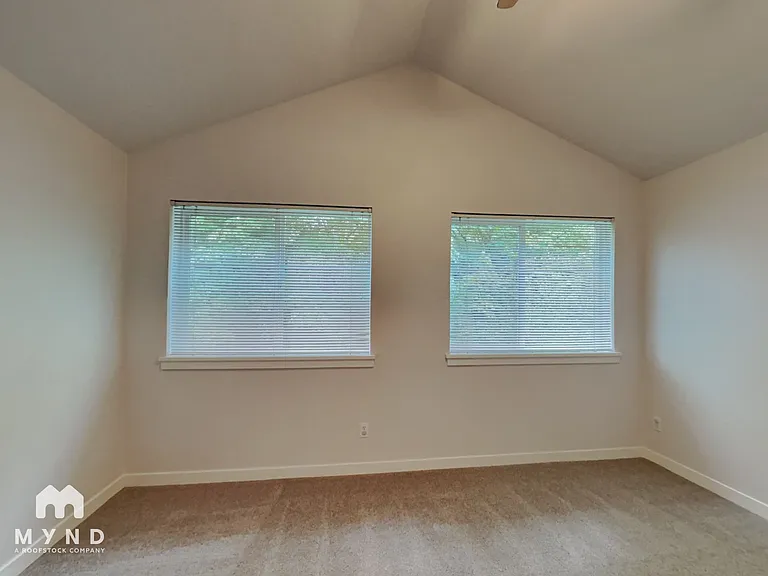 2257 NW Hidden Ln — Photo 9