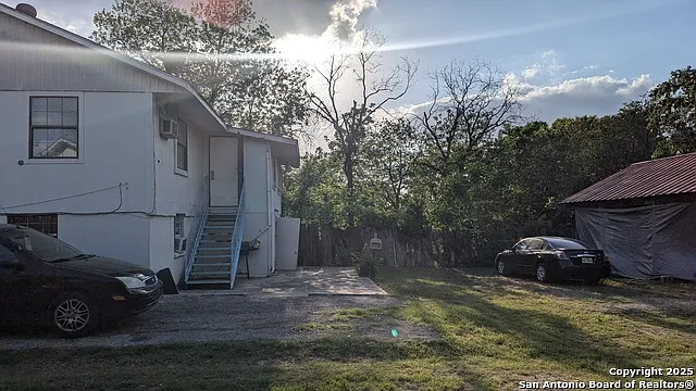 213 Earl St #B — Photo 34
