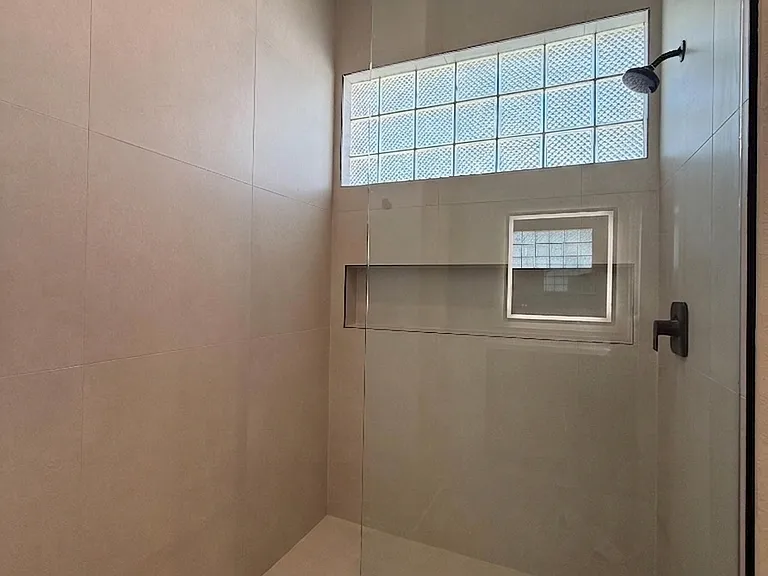 Bathroom - Jack & Jill - Shower