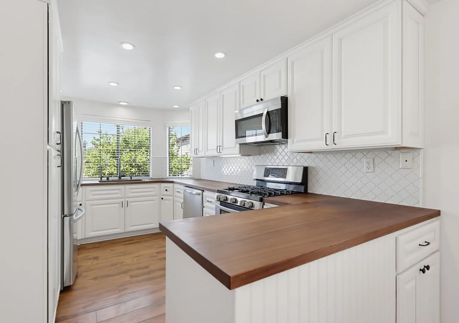 Single-Story, 3-Bedroom, 2-Bathroom Rancho San Diego Retreat with an Incredible Backyard Oasis — Photo 3