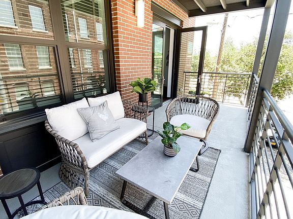 5th image of 1311 E 8th Ave #308